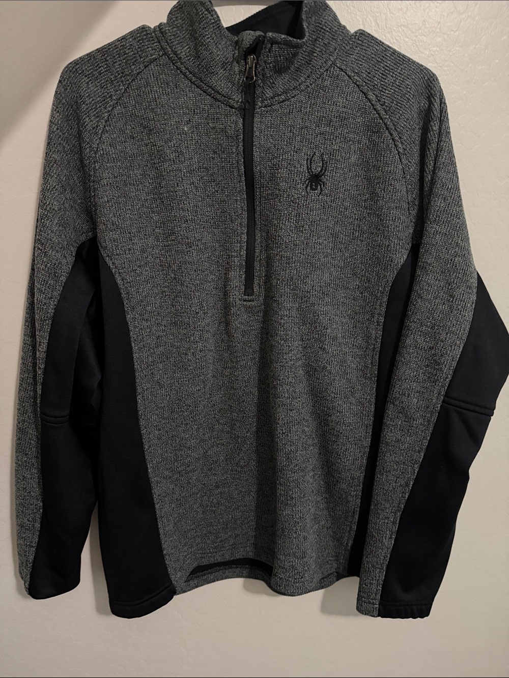 Spyder Men's Gray and Black Zip Pullover Sweater
